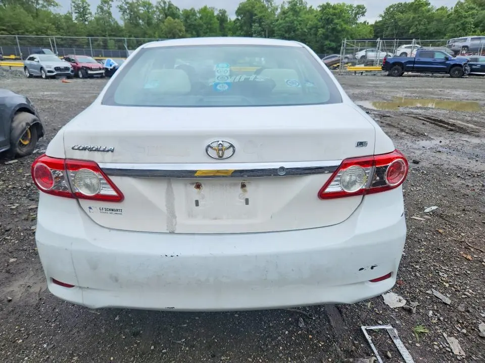 2013 TOYOTA COROLLA LE  