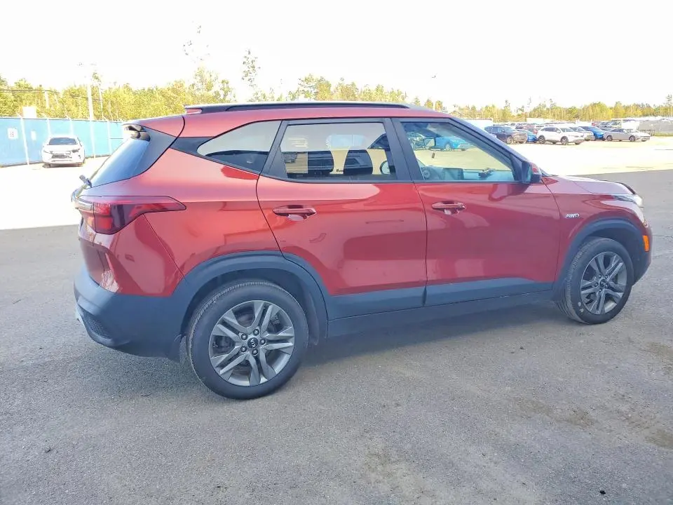 2021 KIA SELTOS LX  