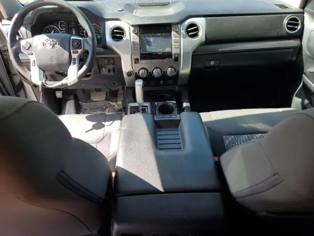 2018 TOYOTA TUNDRA CREWMAX SR5  