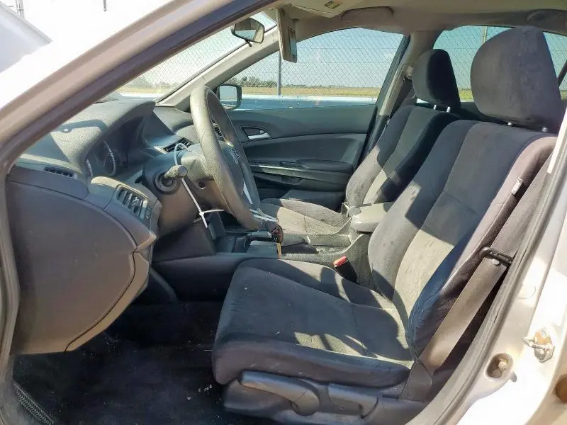 2010 HONDA ACCORD LX  