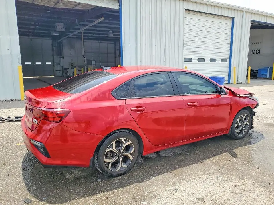 2021 KIA FORTE LXS  
