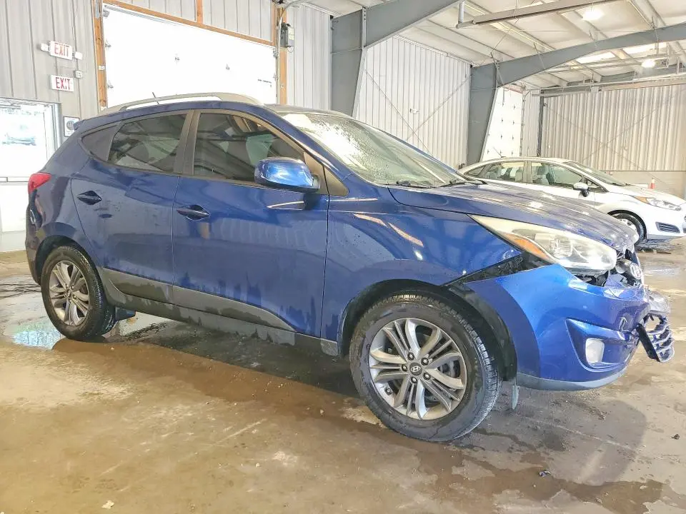 2015 HYUNDAI TUCSON SE  