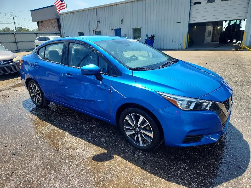 2021 NISSAN VERSA SV  