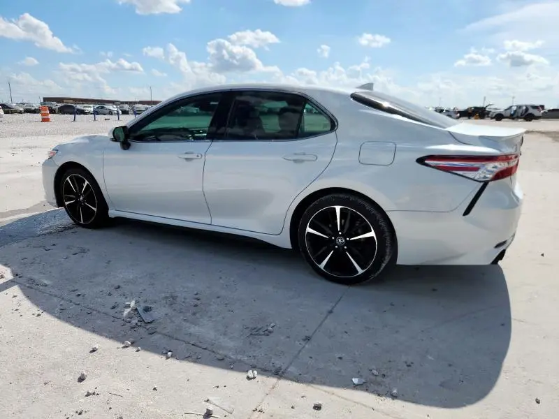 2020 TOYOTA CAMRY XSE  