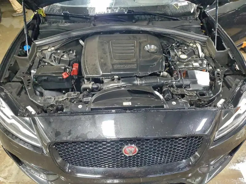 2020 JAGUAR F-PACE R - SPORT  