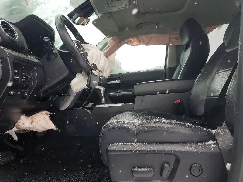 2021 TOYOTA TUNDRA CREWMAX SR5  