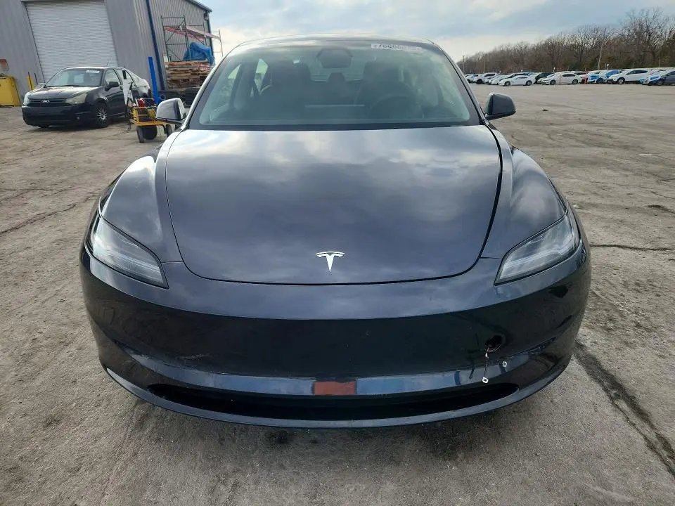 2025 TESLA MODEL 3   