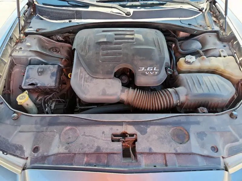 2012 DODGE CHARGER SE  