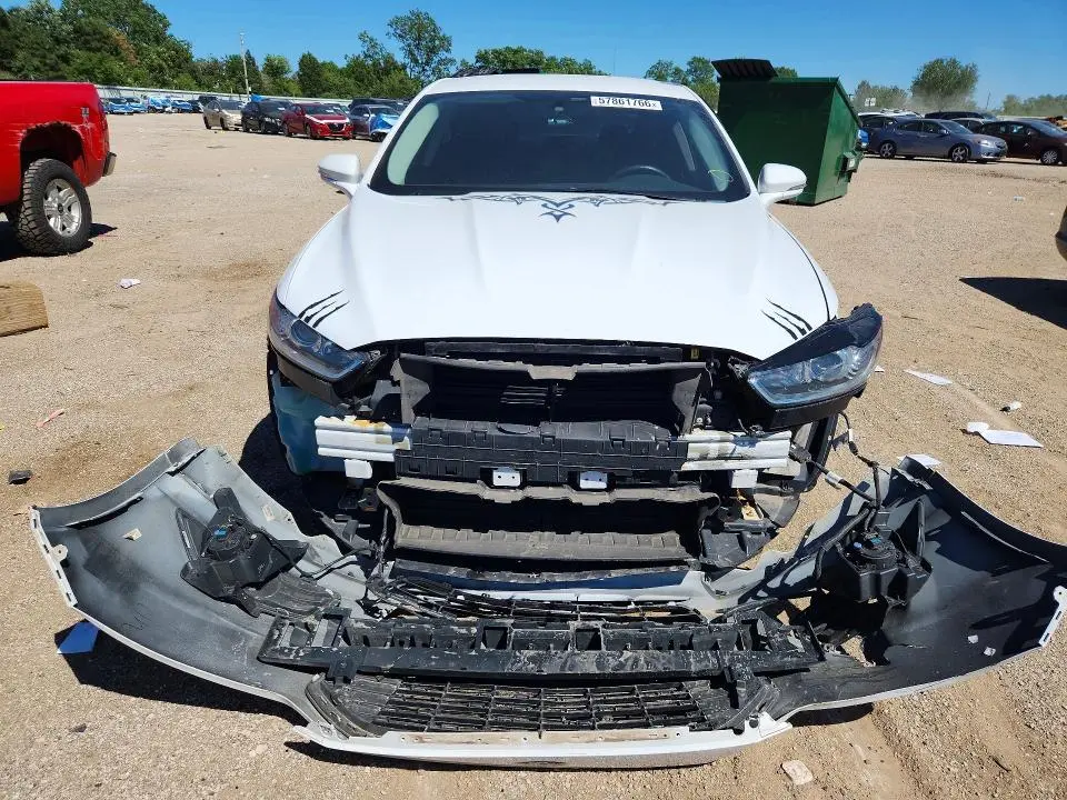 2016 FORD FUSION SE  