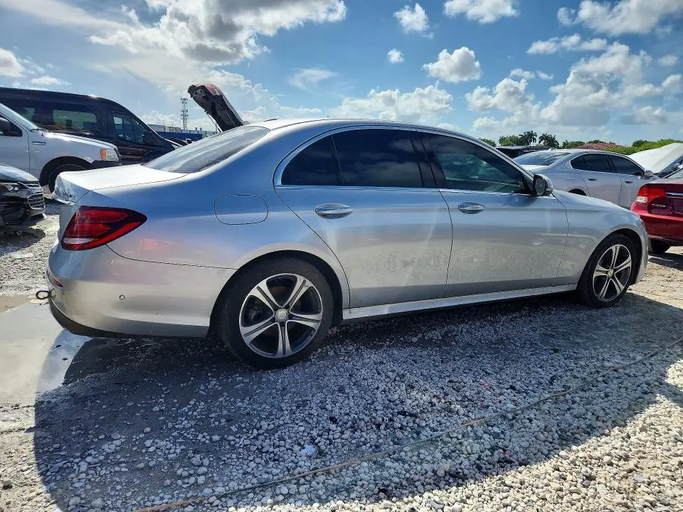 2017 MERCEDES-BENZ E 300 4MATIC  
