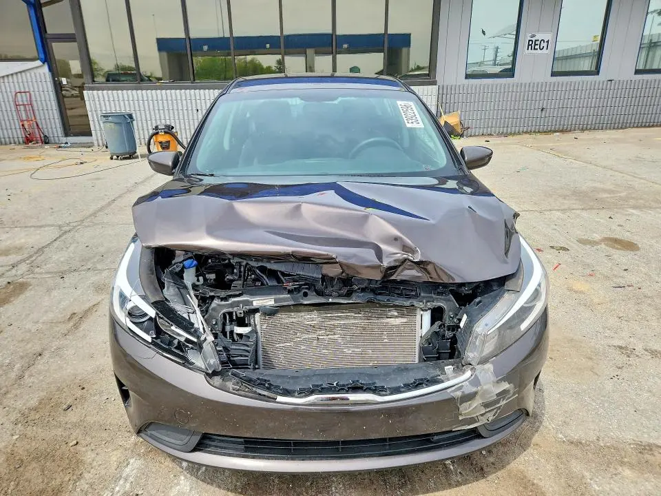 2018 KIA FORTE LX  