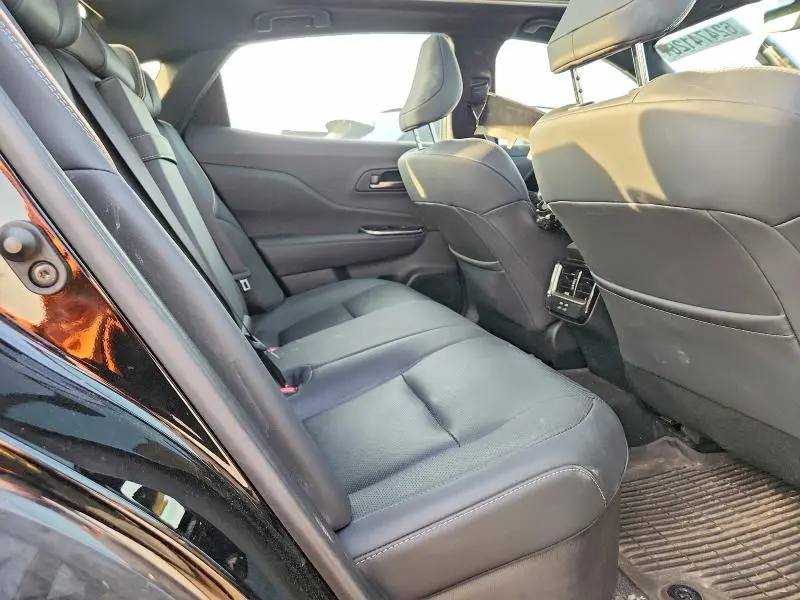 2024 TOYOTA CROWN PLATINUM  