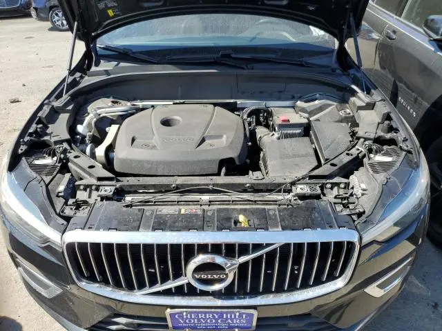 2021 VOLVO XC60 T5 INSCRIPTION  