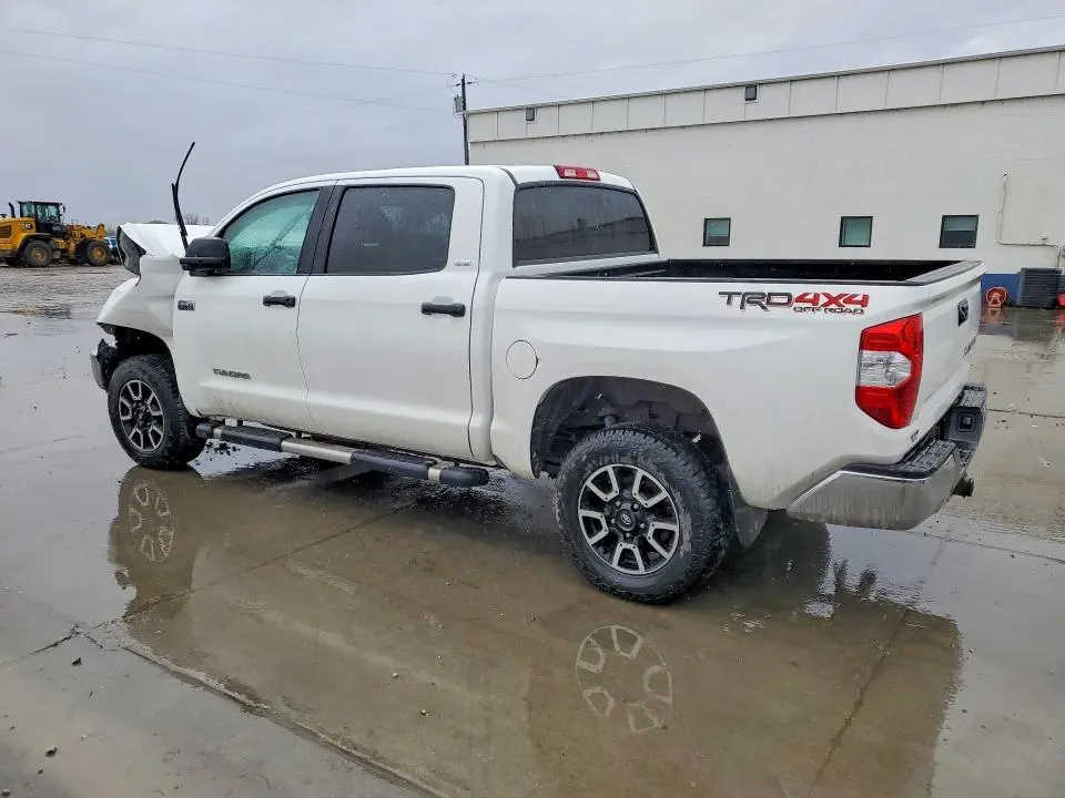 2016 TOYOTA TUNDRA SR5  