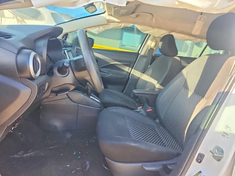 2020 NISSAN VERSA S  