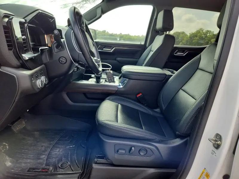 2023 GMC SIERRA K1500 SLT  