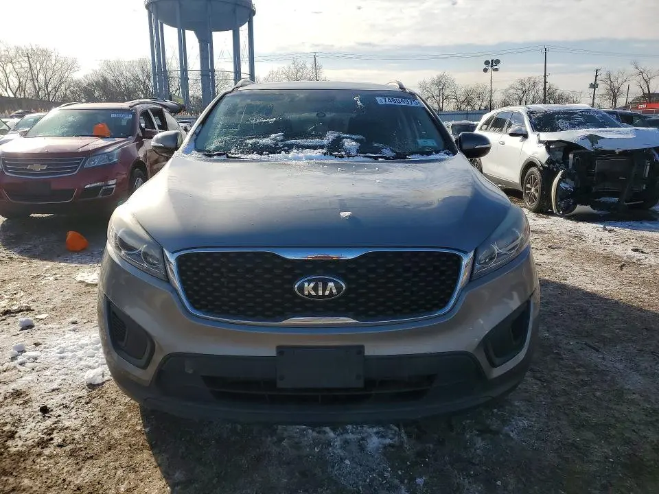 2016 KIA SORENTO LX  