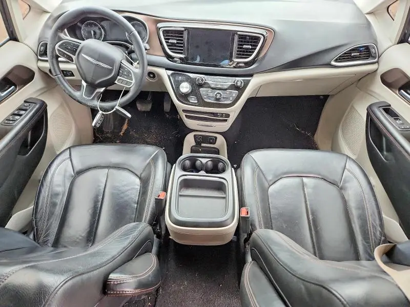 2017 CHRYSLER PACIFICA TOURING L  