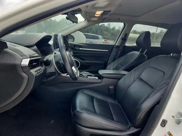 2023 NISSAN ALTIMA SR  