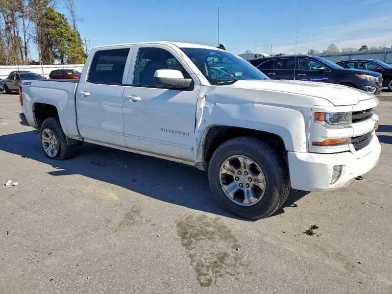 2017 CHEVROLET SILVERADO K1500 LT  
