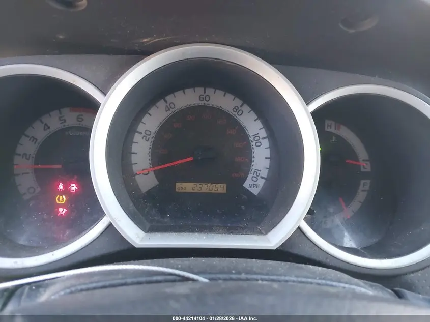 2013 TOYOTA TACOMA BASE V6