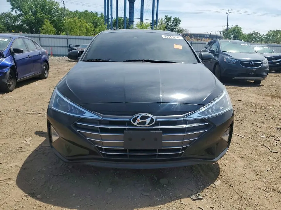 2020 HYUNDAI ELANTRA SEL  