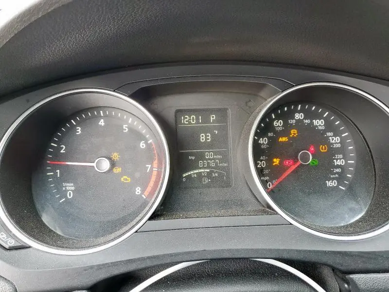 2016 VOLKSWAGEN JETTA SE  