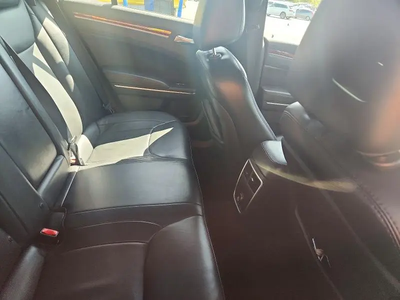 2014 CHRYSLER 300   