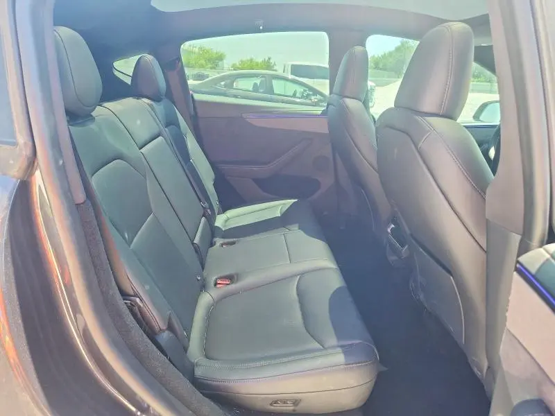 2026 TESLA MODEL Y   