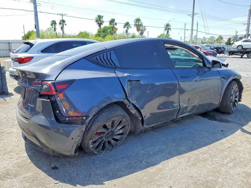 2022 TESLA MODEL Y   