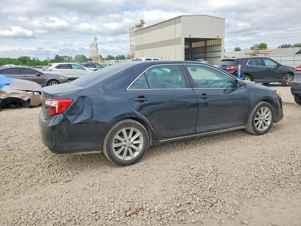 2013 TOYOTA CAMRY LE  