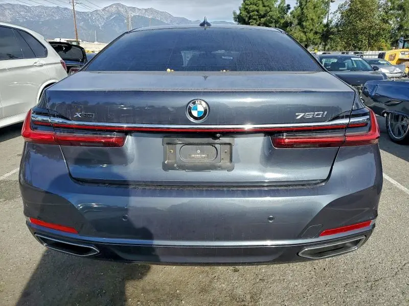 2020 BMW 750 XI  