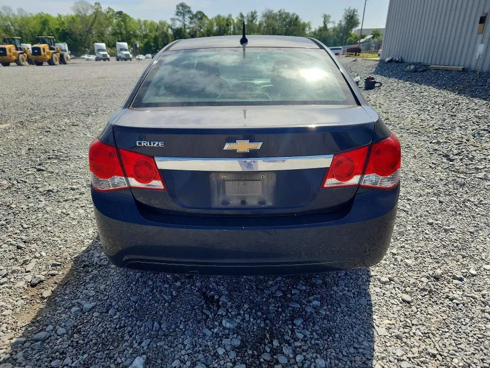 2014 CHEVROLET CRUZE LS  
