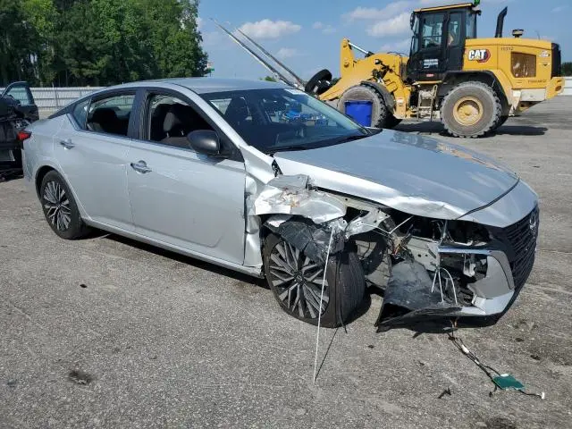 2024 NISSAN ALTIMA SV  