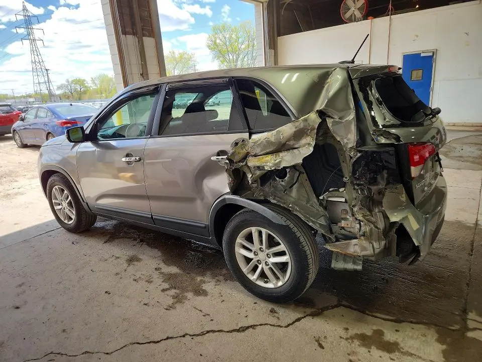 2014 KIA SORENTO LX  