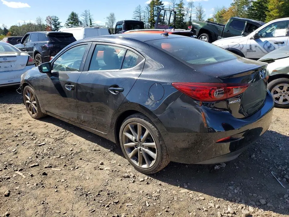 2018 MAZDA 3 TOURING  