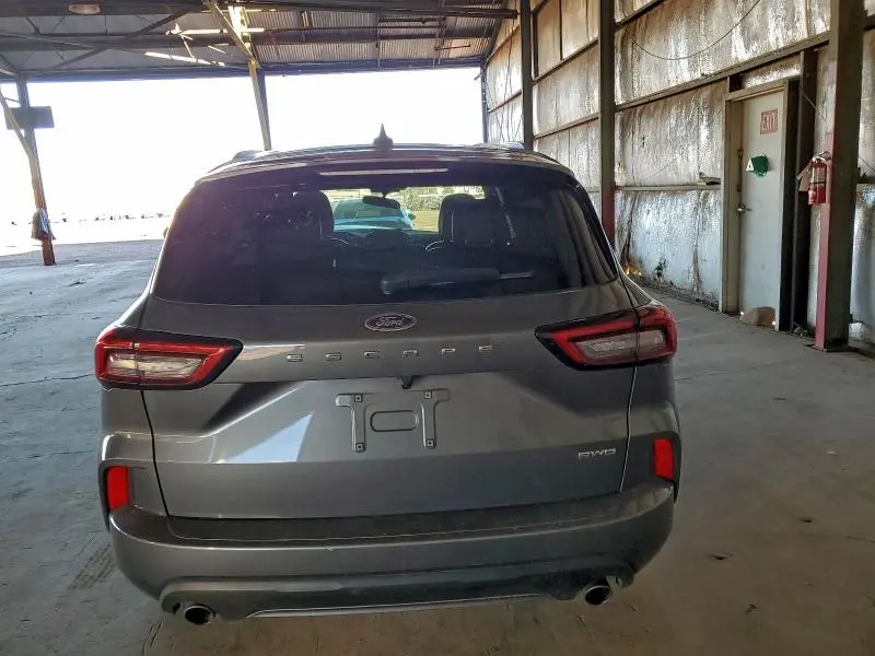 2024 FORD ESCAPE ST LINE  