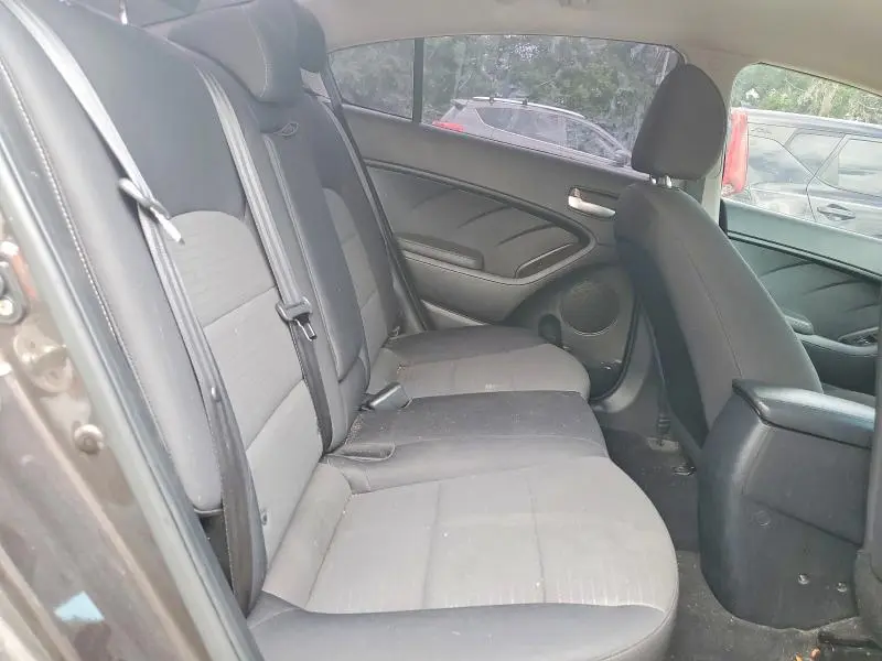 2018 KIA FORTE LX  