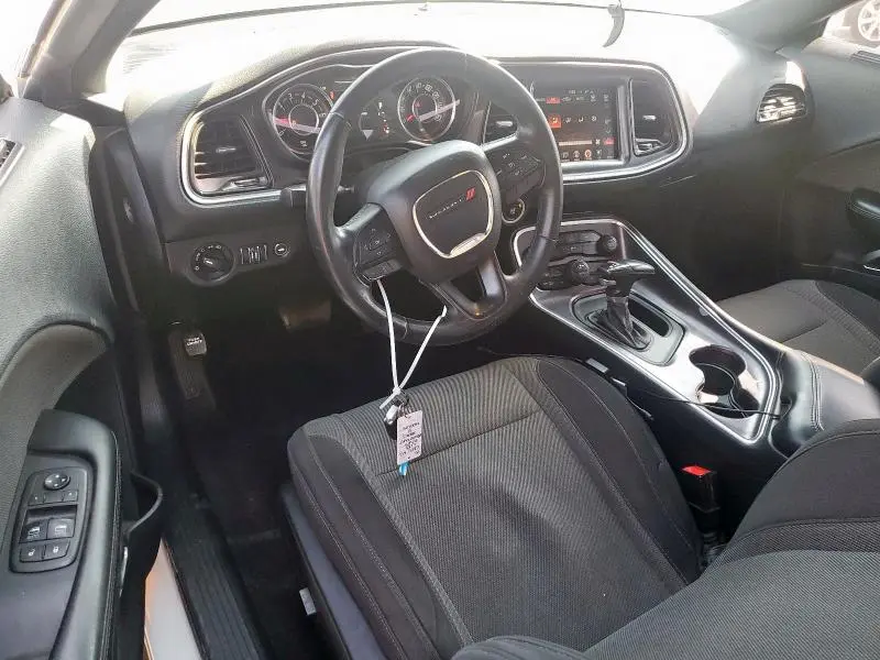 2015 DODGE CHALLENGER SXT  