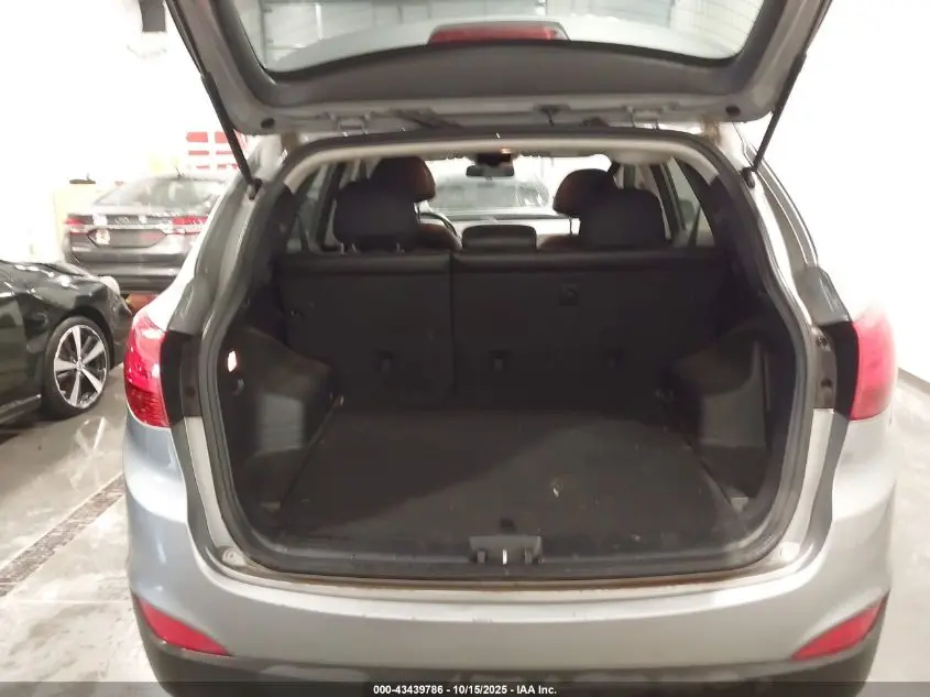 2011 HYUNDAI TUCSON GLS