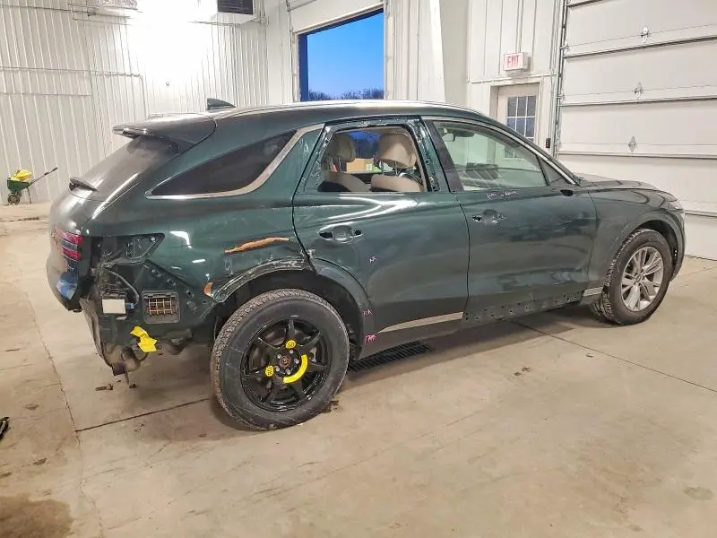 2022 GENESIS GV70 BASE  