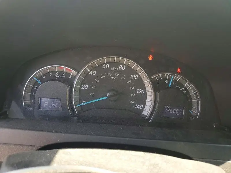 2013 TOYOTA CAMRY SE  