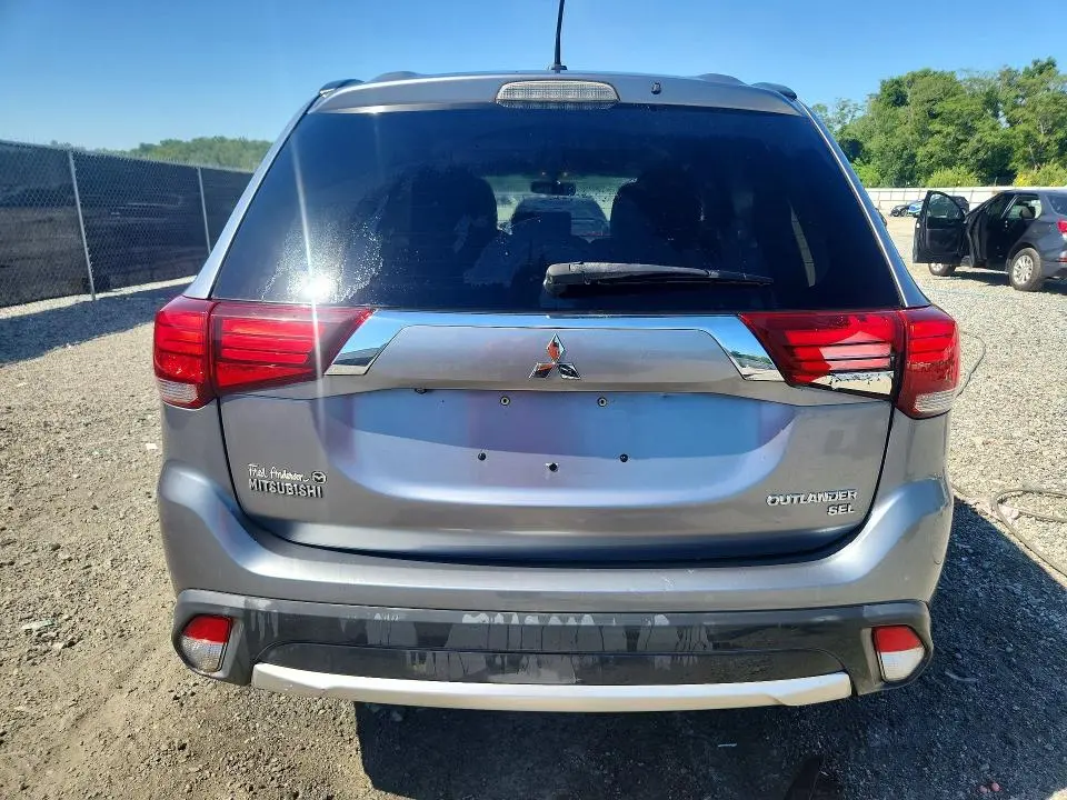 2016 MITSUBISHI OUTLANDER SE  