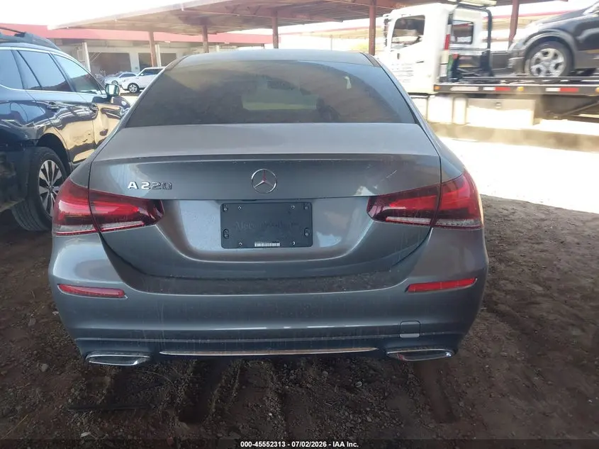 2019 MERCEDES-BENZ A 220  
