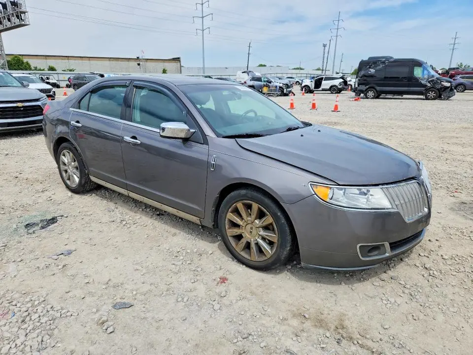 2012 LINCOLN MKZ   