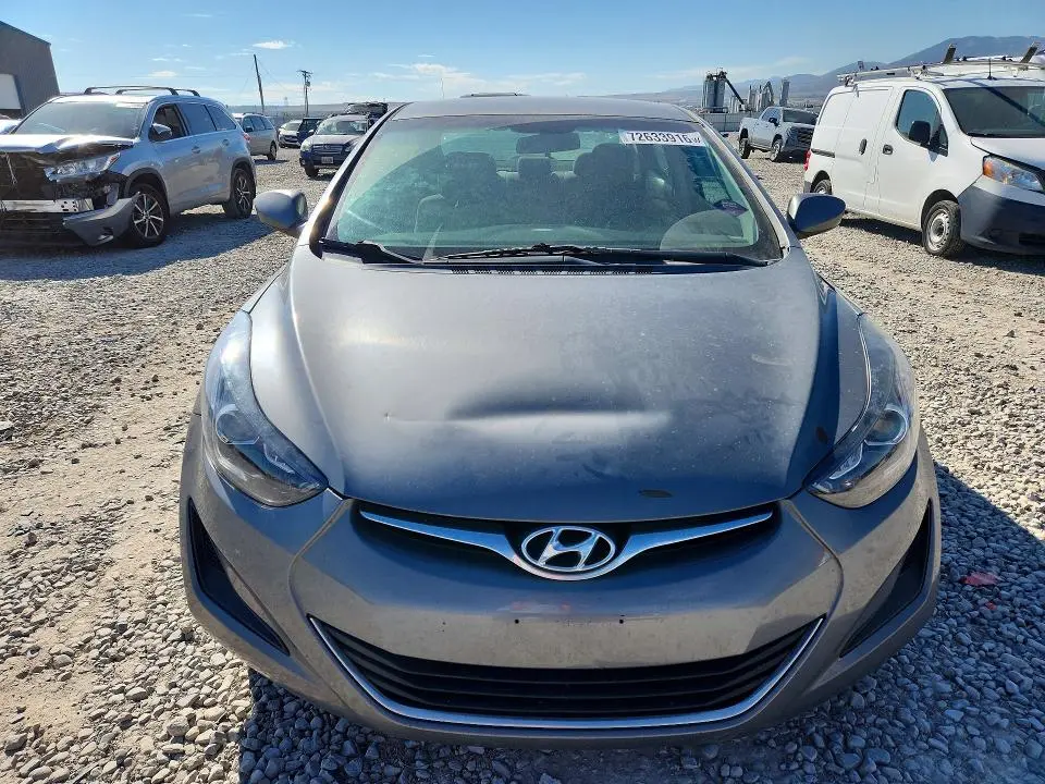 2014 HYUNDAI ELANTRA SE  