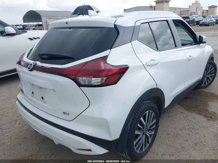 2021 NISSAN KICKS SV XTRONIC CVT