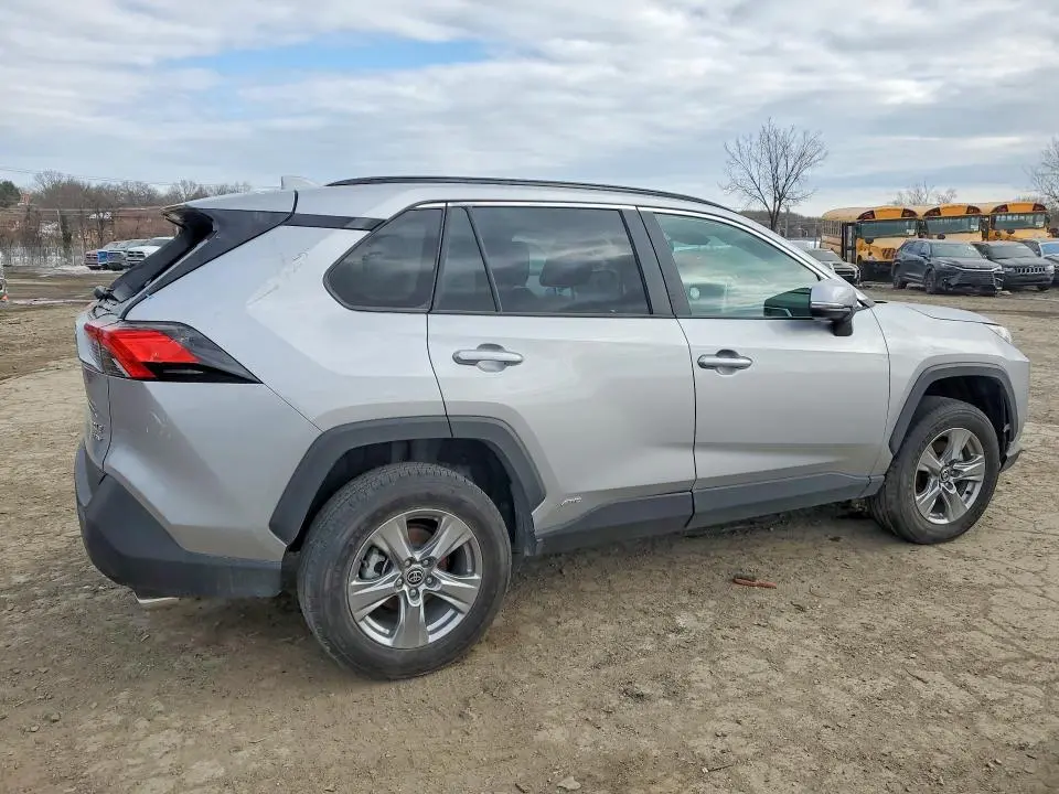 2025 TOYOTA RAV4 HYBRID XLE AWD