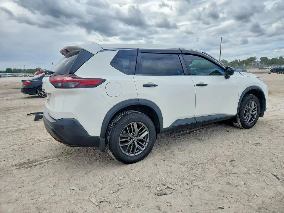 2021 NISSAN ROGUE S  
