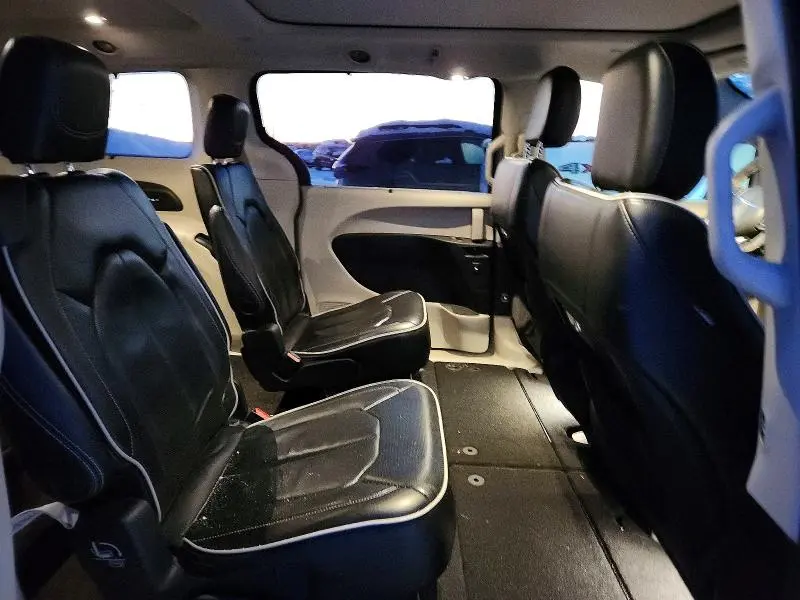 2022 CHRYSLER PACIFICA LIMITED  